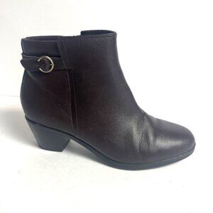 Clarks Women's Emily2 Belle Boot Size 8.5 M
